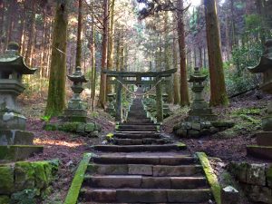 神秘的なパワースポット 上色見熊野座神社 熊本県阿蘇郡高森町