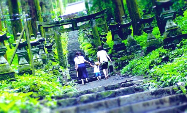 上色見熊野座神社 2018年7月9日 南阿蘇高森町 西日本豪雨後 Kami shikimi Kumano imasu shrine